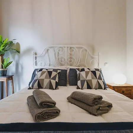 D&g Lux Flat Next To Old Town And Market شقة